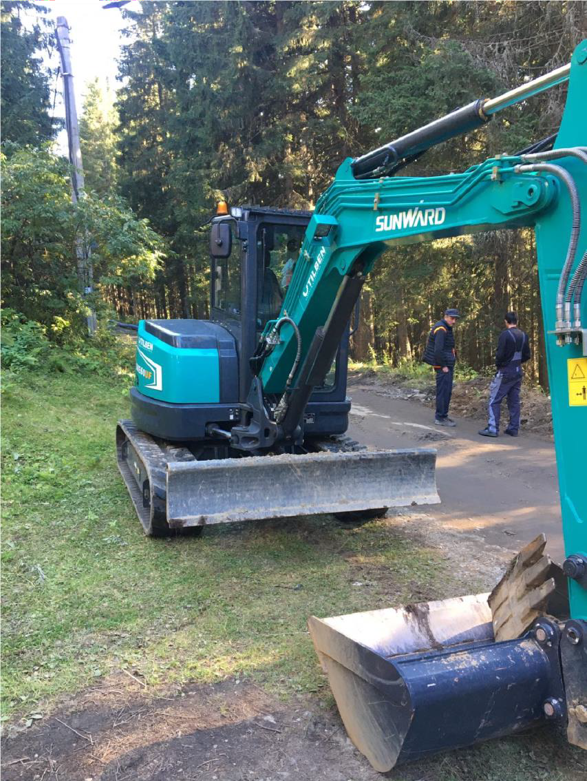 MINIEXCAVATOR SUNNWARD 608